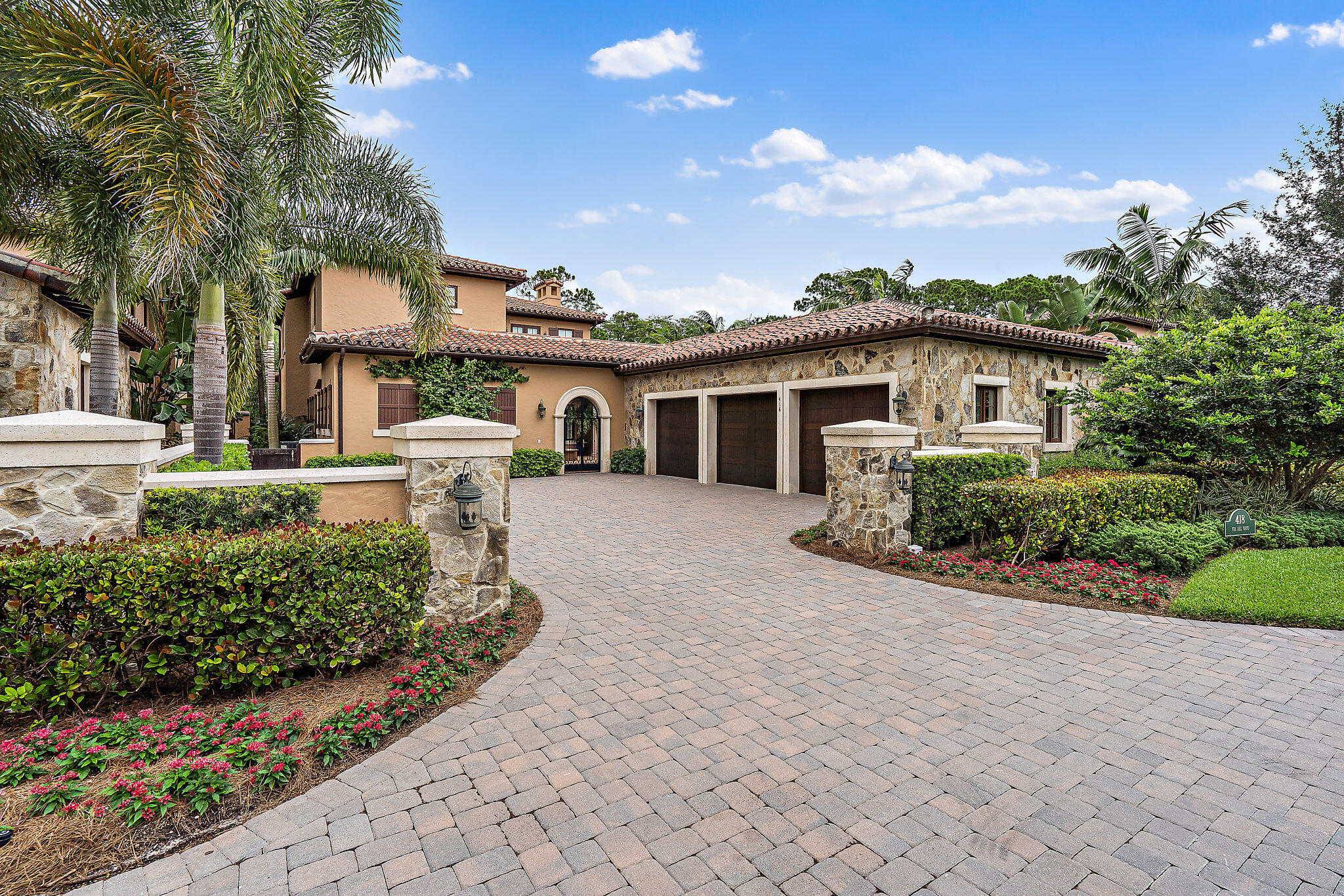 BEARS CLUB - Residential