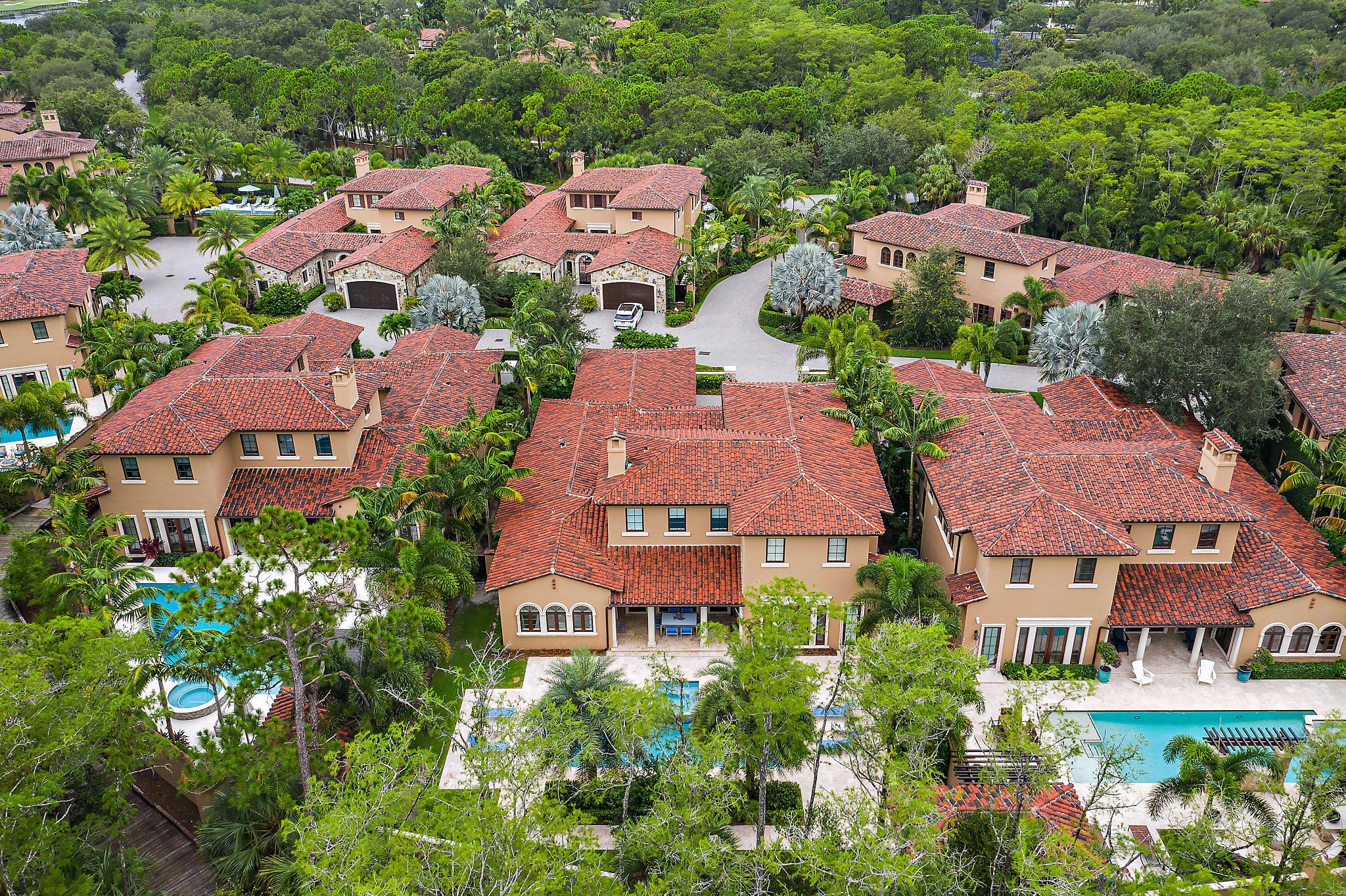 BEARS CLUB - Residential