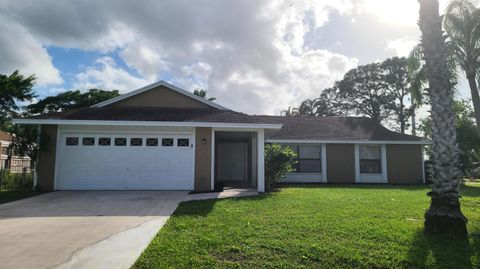 A home in Port St Lucie