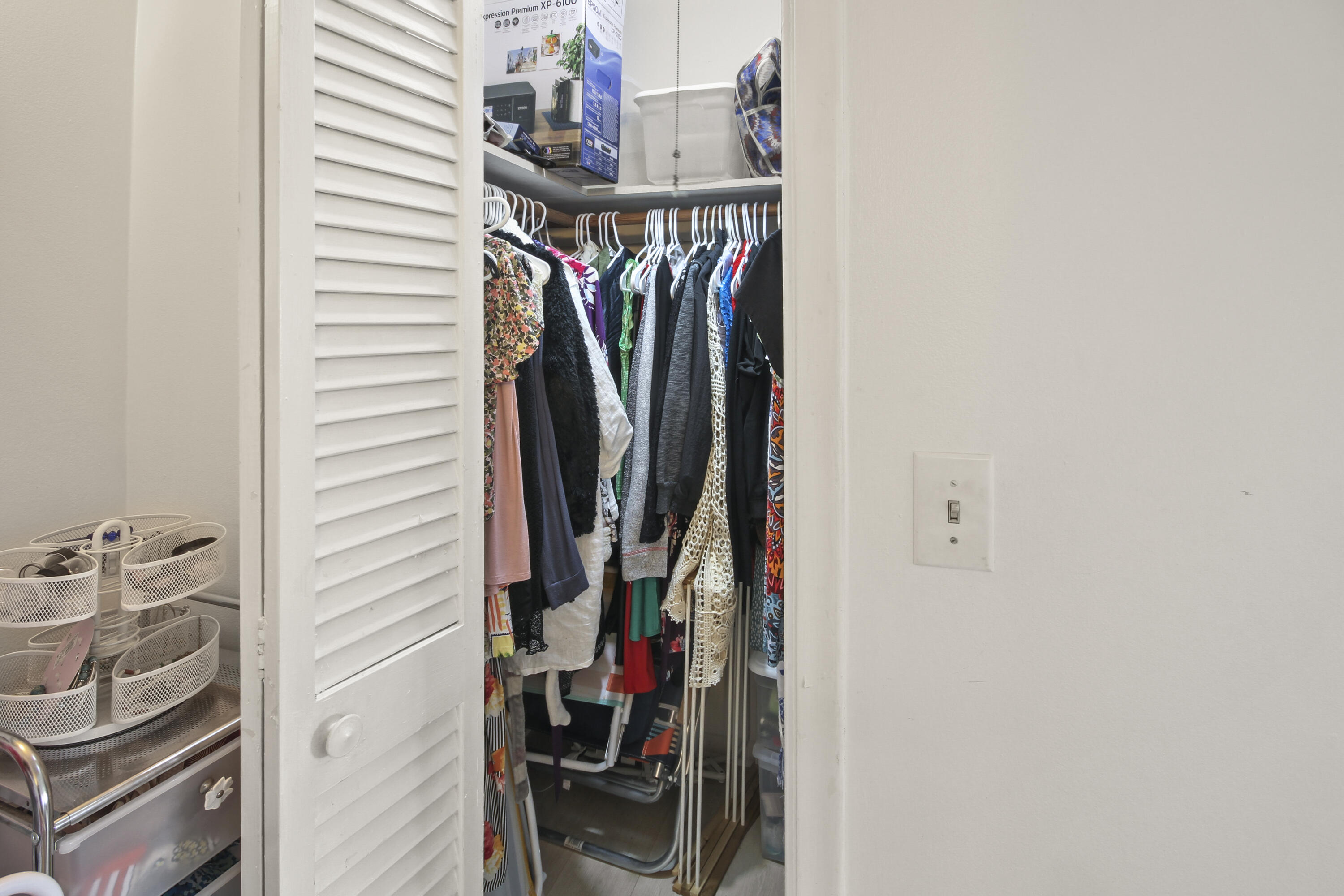 STERLING VILLAGE 560 CONDO - Residential