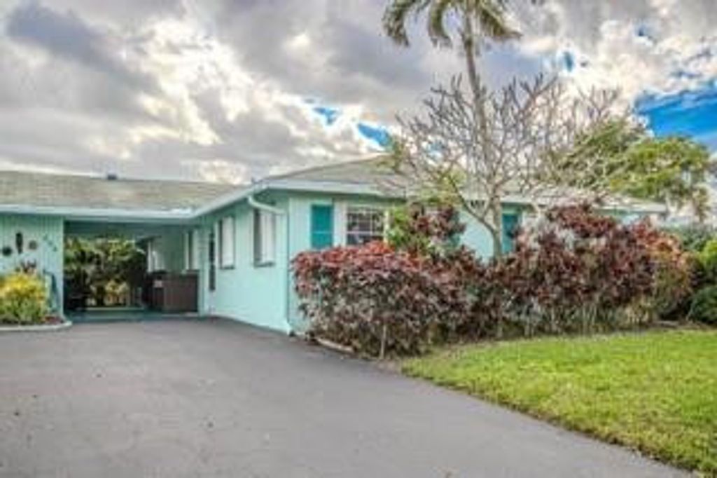 Photo of 606 Hummingbird Lane #606, Delray Beach, FL 33445 (MLS # F10546234)