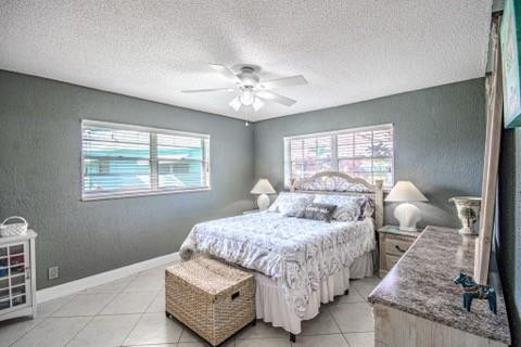 Country Manor - Residential