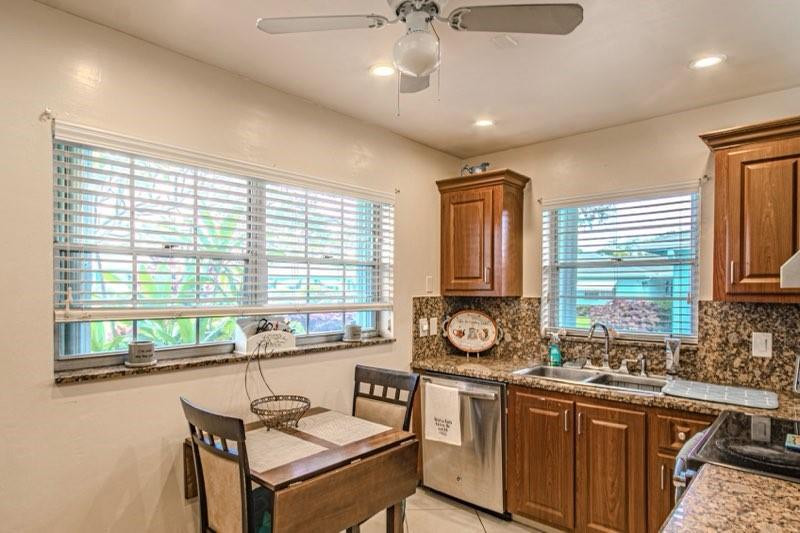 Country Manor - Residential