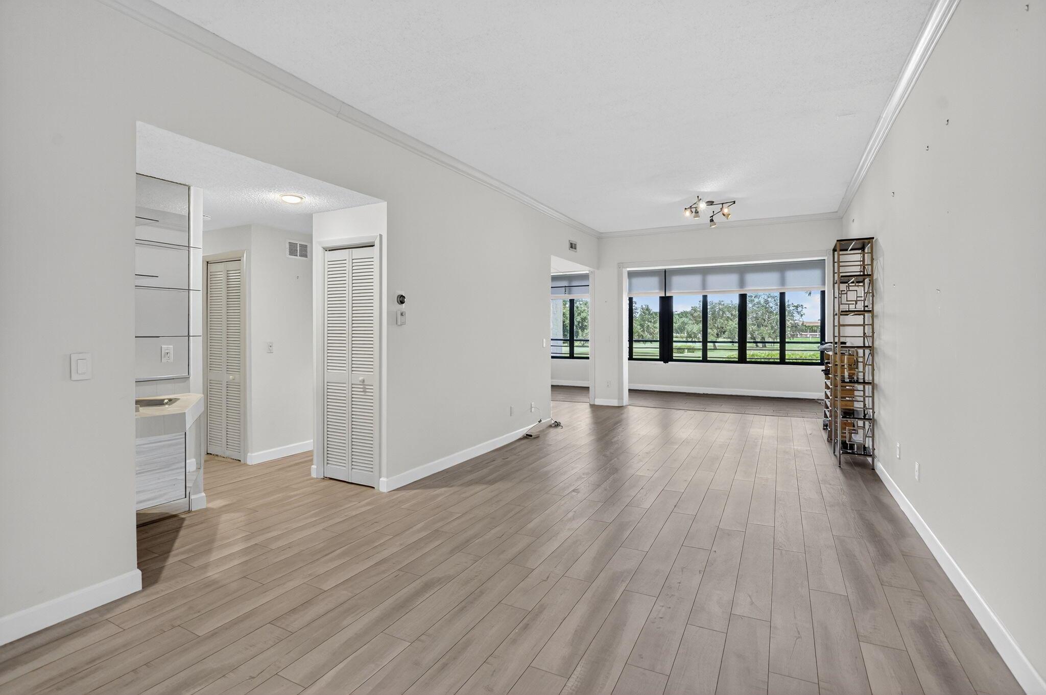 7460 La Paz Boulevard 202