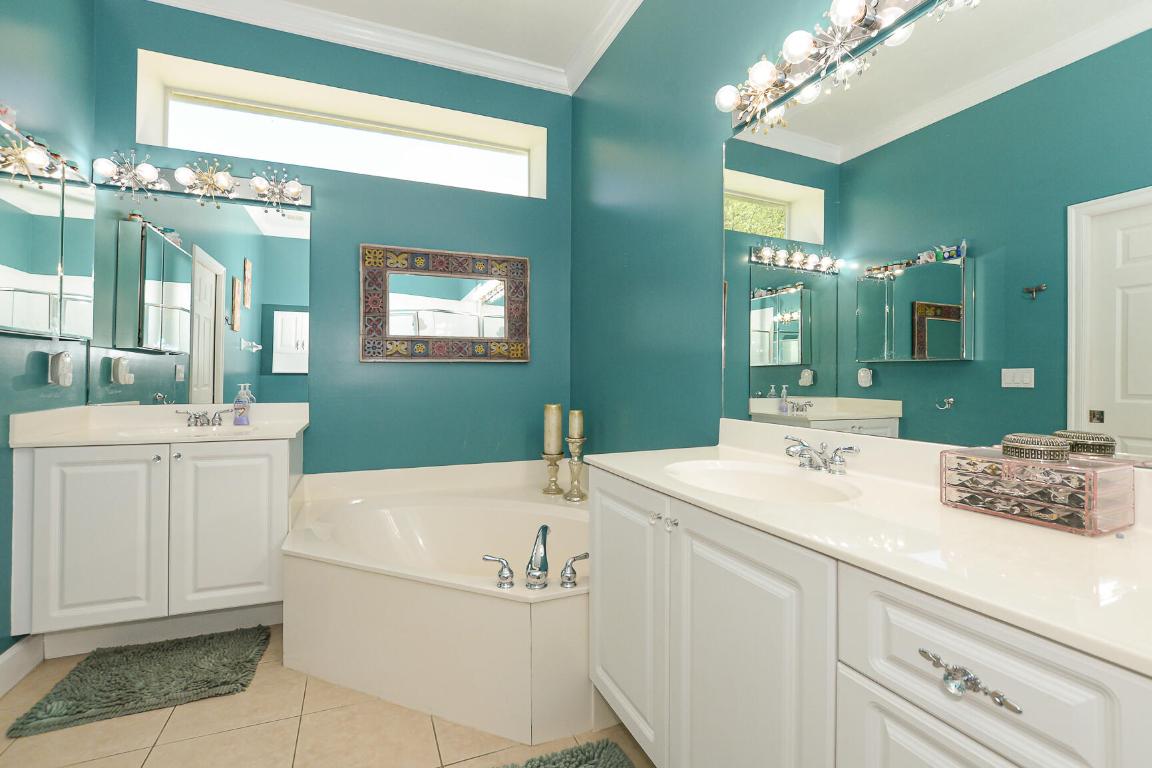 RIVER PLACE ON THE ST LUCIE NO 6 - Residential