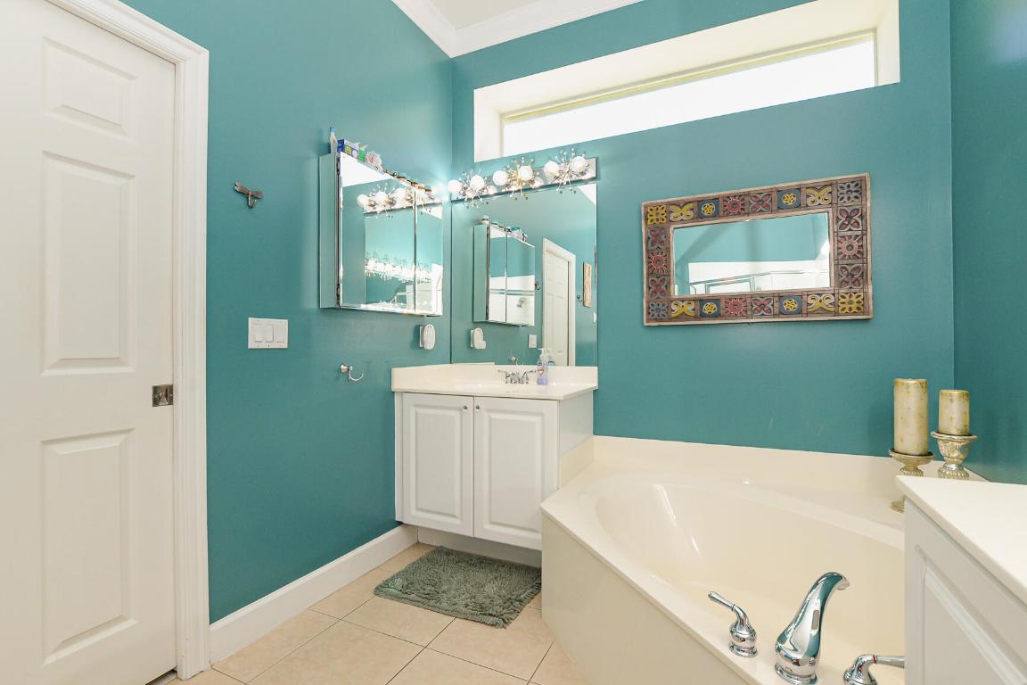 RIVER PLACE ON THE ST LUCIE NO 6 - Residential