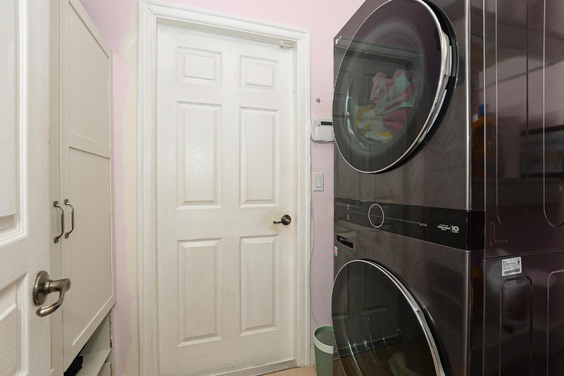 RIVER PLACE ON THE ST LUCIE NO 6 - Residential