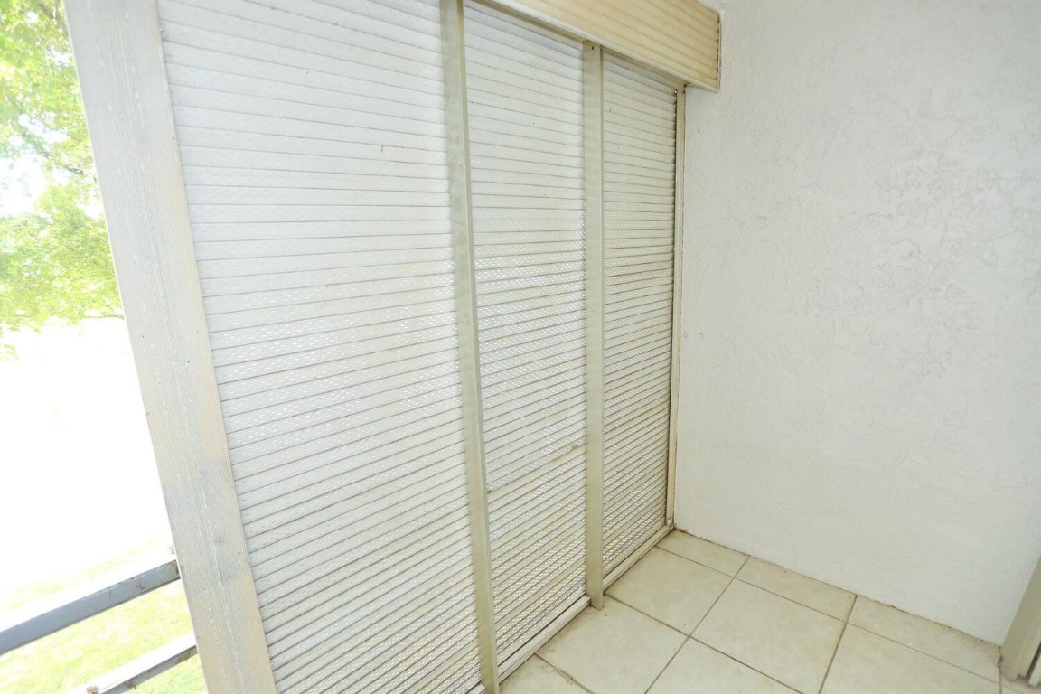 LIME BAY - Residential