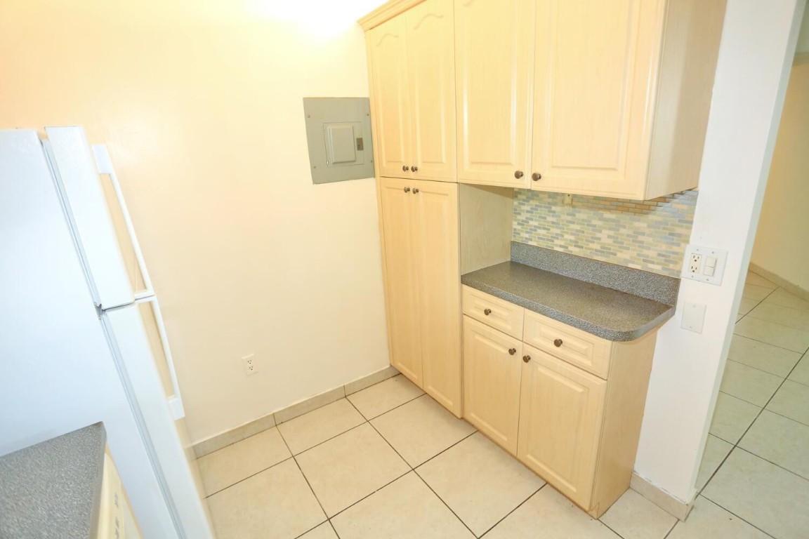 LIME BAY - Residential