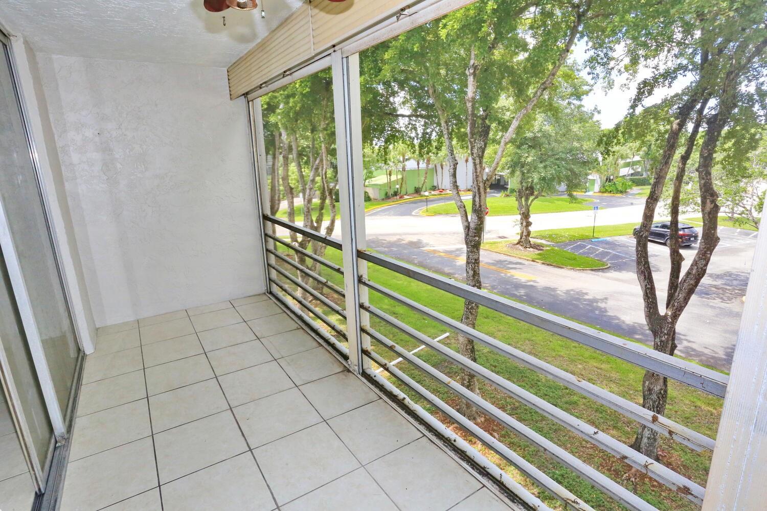 LIME BAY - Residential