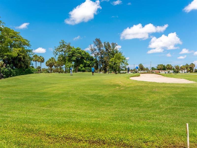 ORIOLE GOLF AND TENNIS CL - Residential