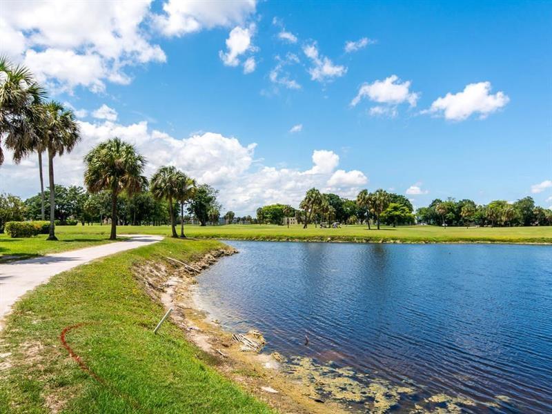 ORIOLE GOLF AND TENNIS CL - Residential