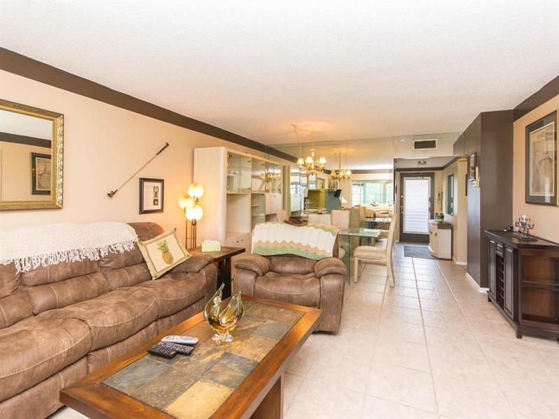 ORIOLE GOLF AND TENNIS CL - Residential
