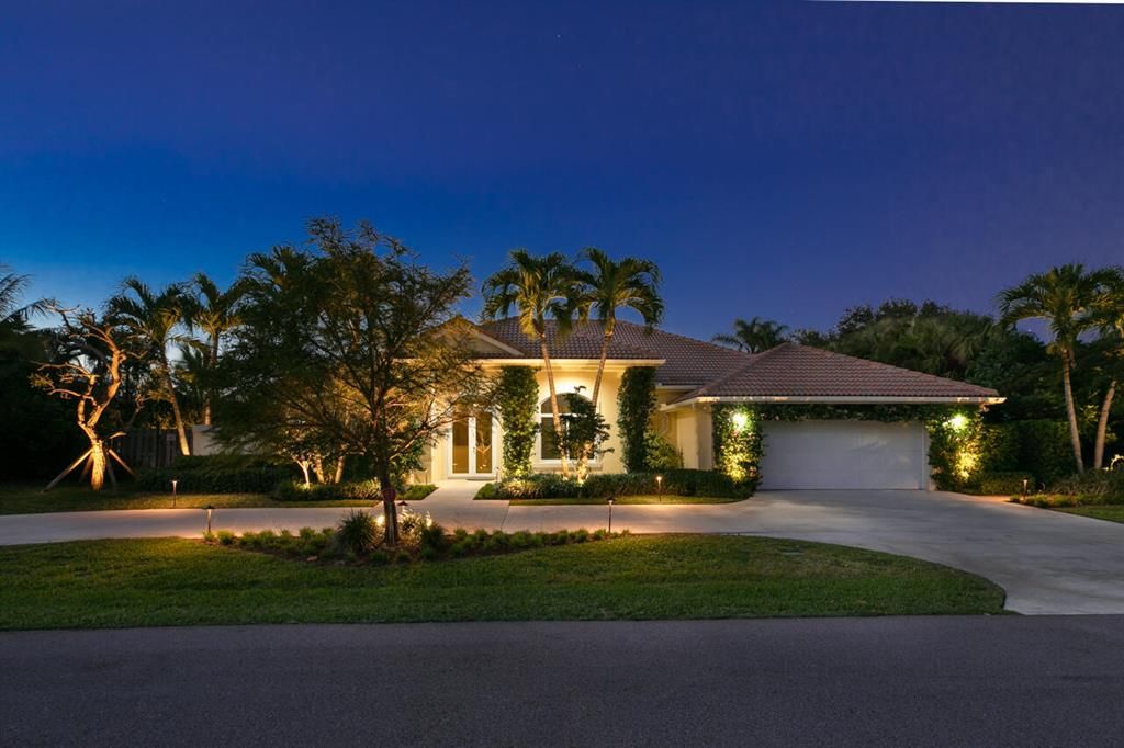 Photo of 8541 SE Quail Ridge Way, Hobe Sound, FL 33455 (MLS # R10862974)