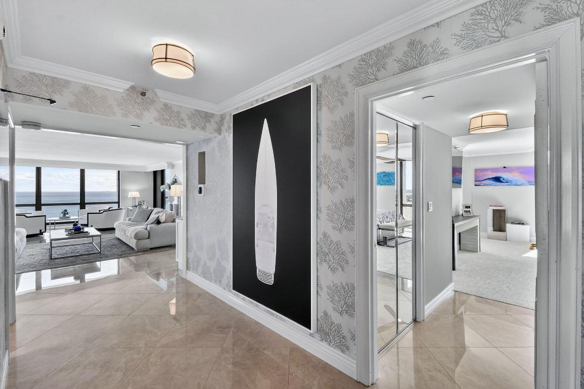 5380 N Ocean Drive 22i