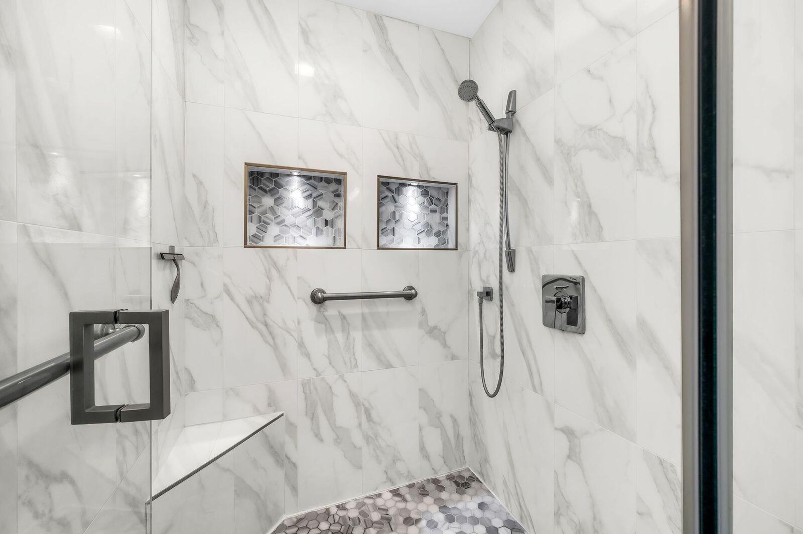 KINGS POINT VALENCIA CONDOS - Residential