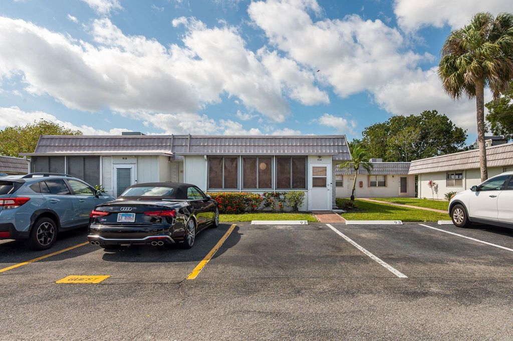 Photo of 92 Valencia Drive #D, Delray Beach, FL 33446 (MLS # B26020961)