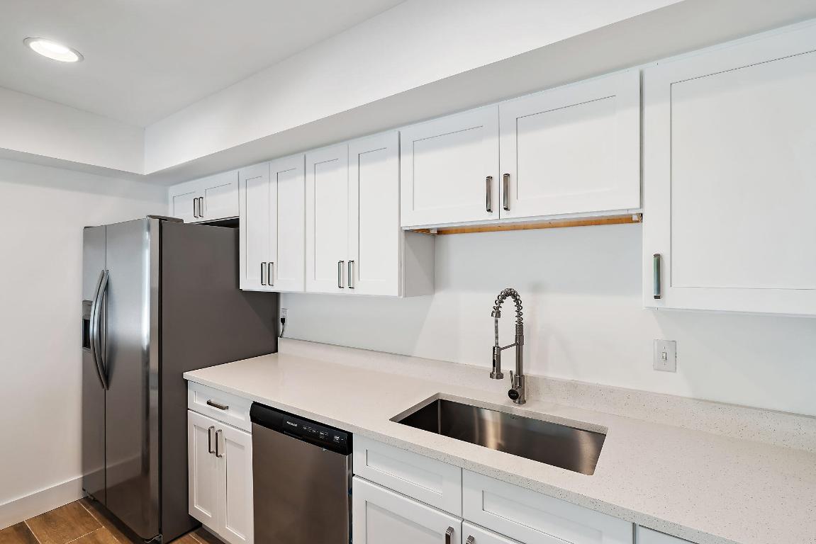 NORTH PALM BEACH VILLAGE OF 3 - Residential Lease