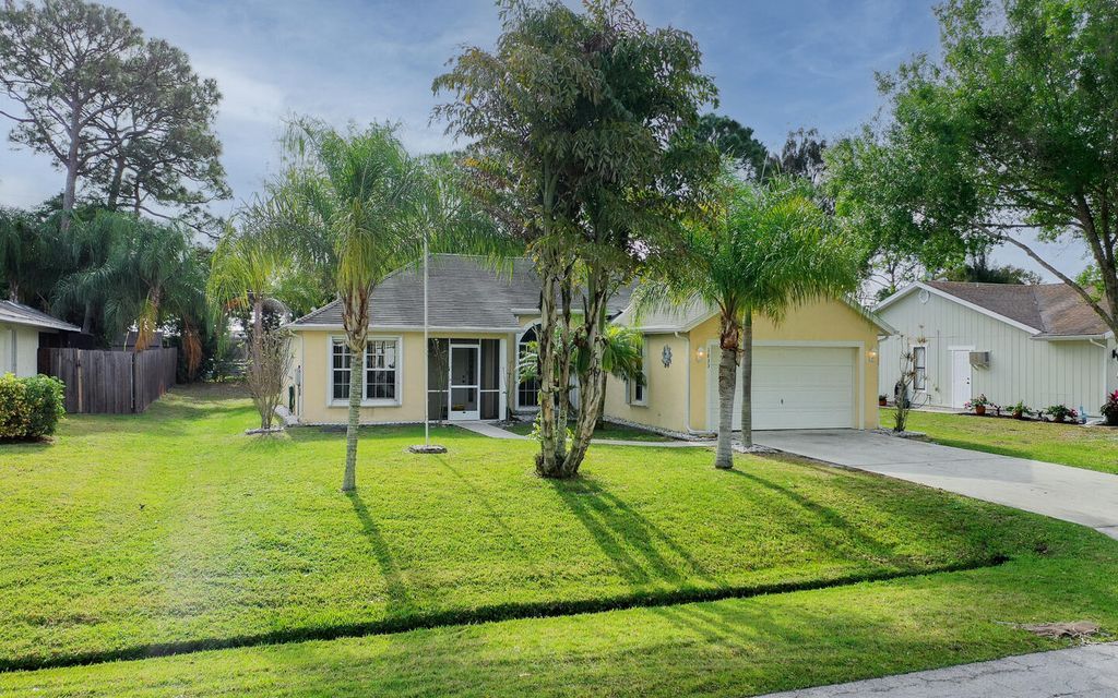 Photo of 1633 SE Clearmont Street, Port Saint Lucie, FL 34983 (MLS # R10784661)