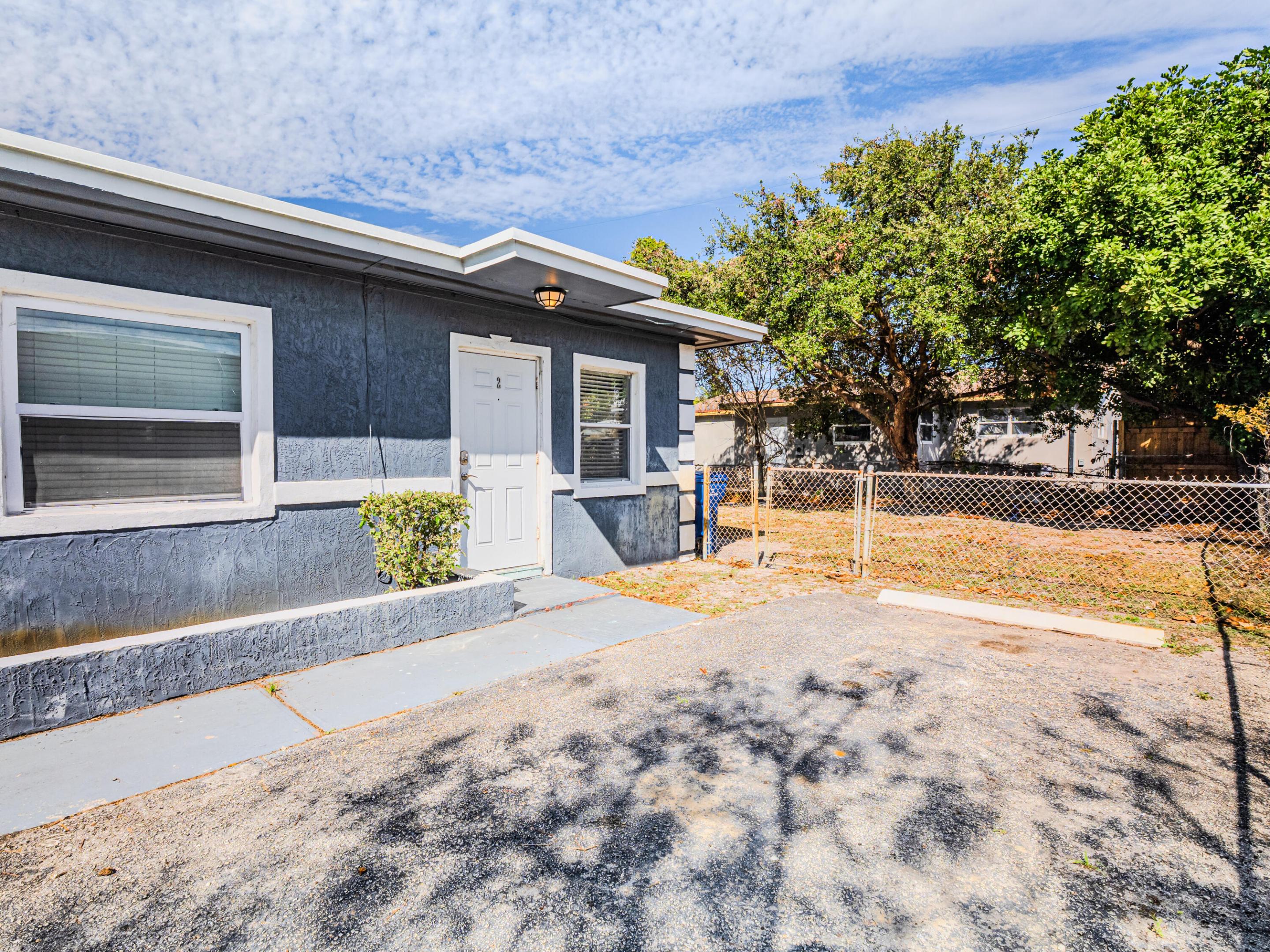 B AND G HOMES - Residential Lease