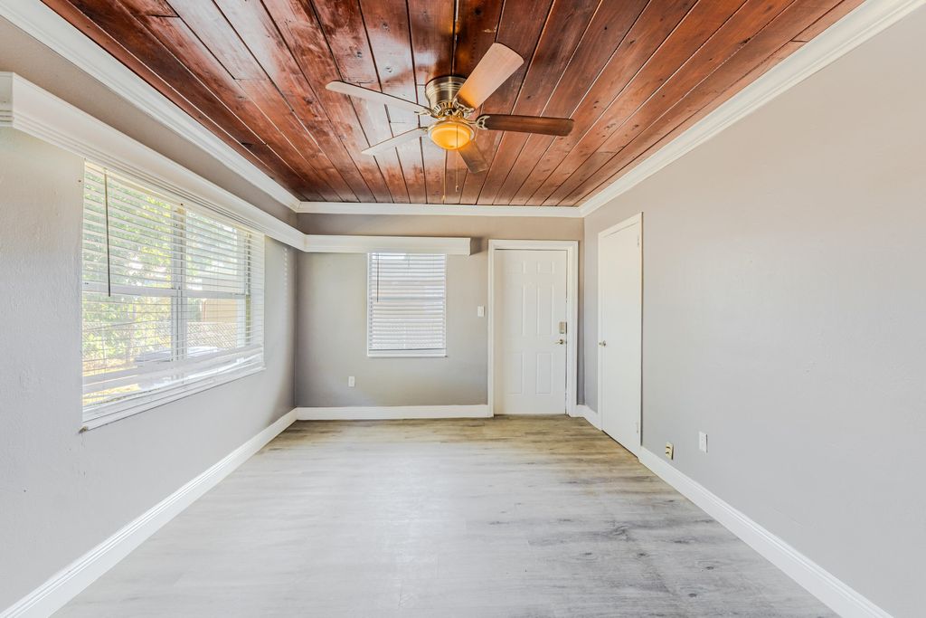 Photo of 112 W 34th Street #2, West Palm Beach, FL 33404 (MLS # B26018358)