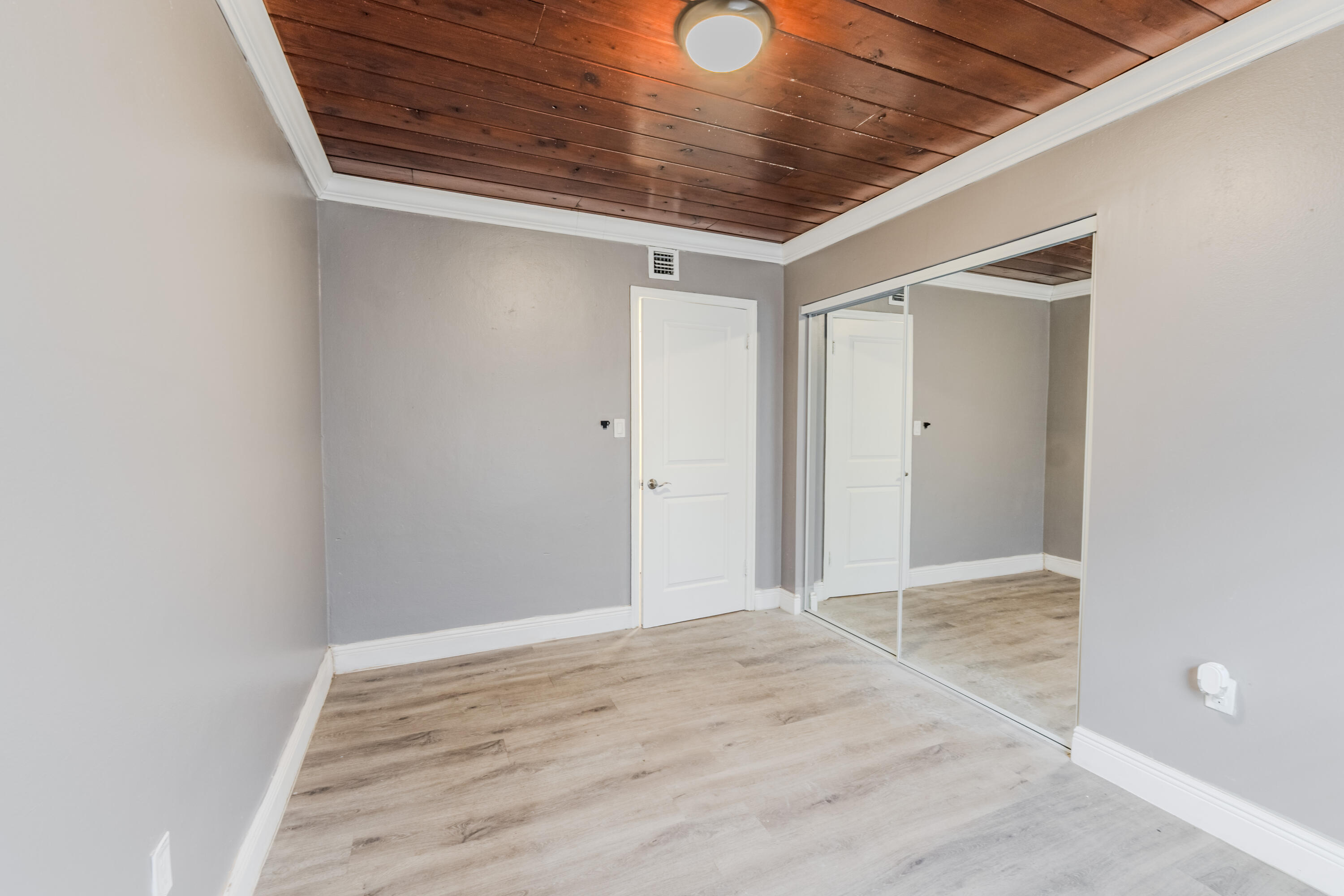 B AND G HOMES - Residential Lease