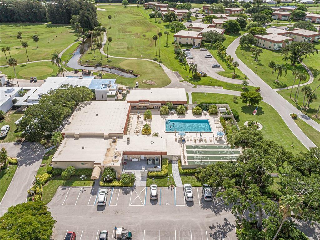 VISTA ROYALE PHASE IV BLDGS 83-111 - Residential