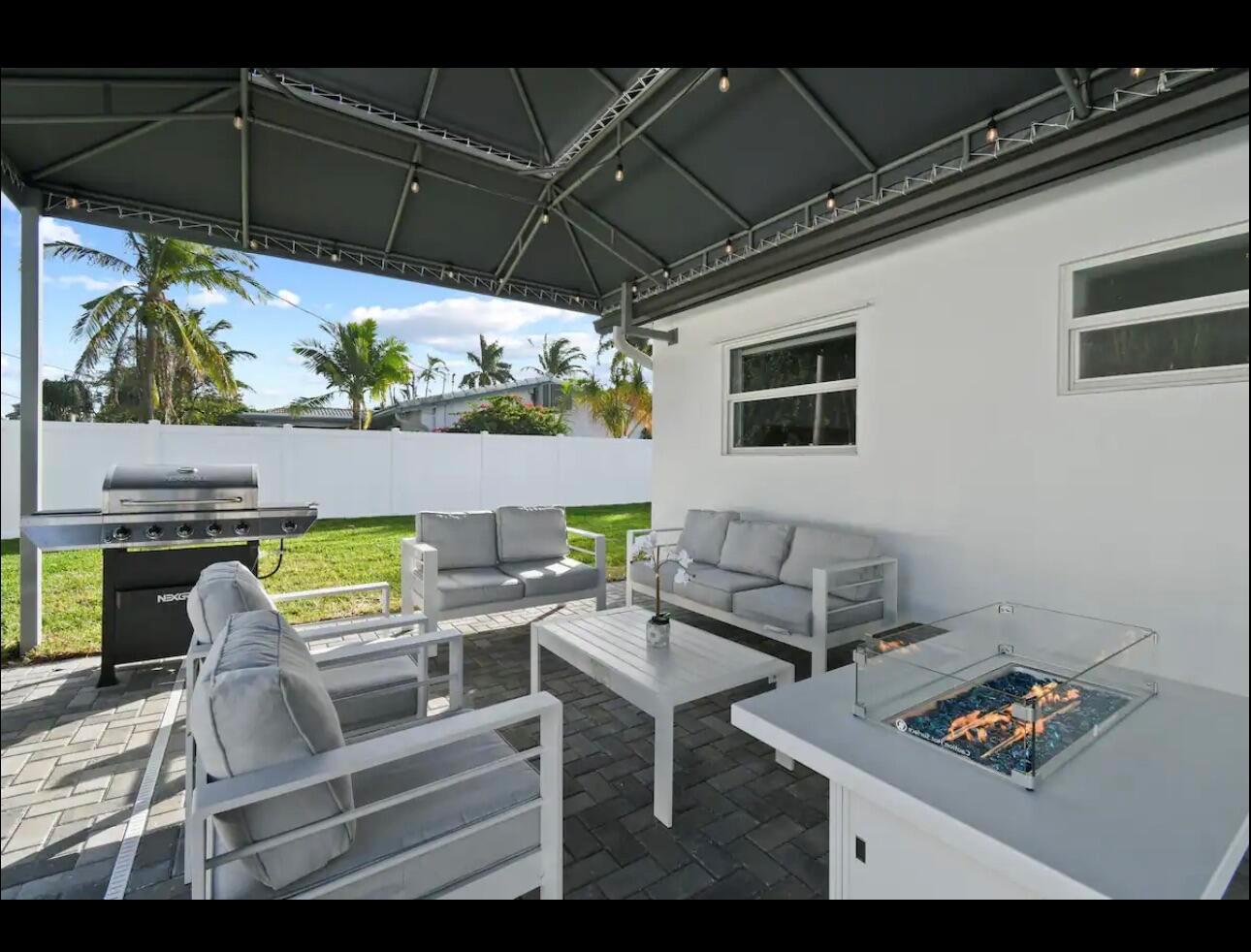 POMPANO WATERWAY ESTATES - Residential Lease