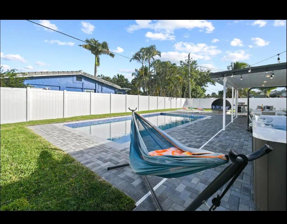 POMPANO WATERWAY ESTATES 1ST ADD - Residential Lease
