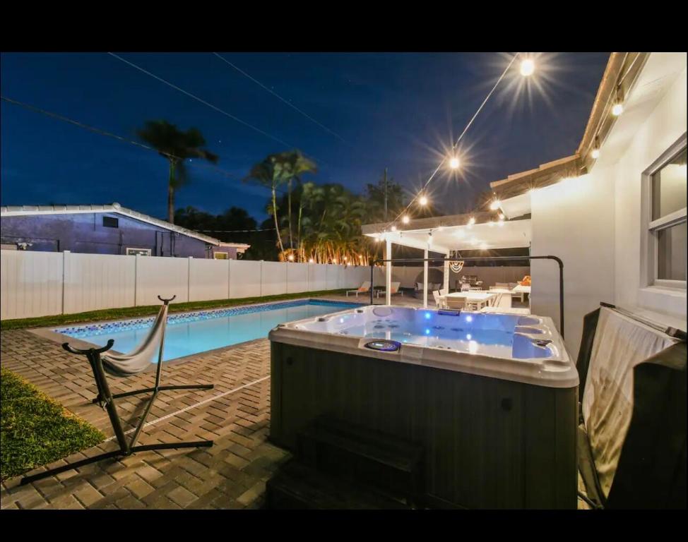 POMPANO WATERWAY ESTATES 1ST ADD - Residential Lease