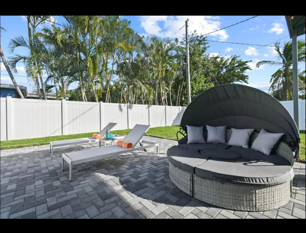 POMPANO WATERWAY ESTATES 1ST ADD - Residential Lease