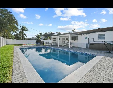 5040 NE 22nd Avenue Lighthouse Point FL 33064