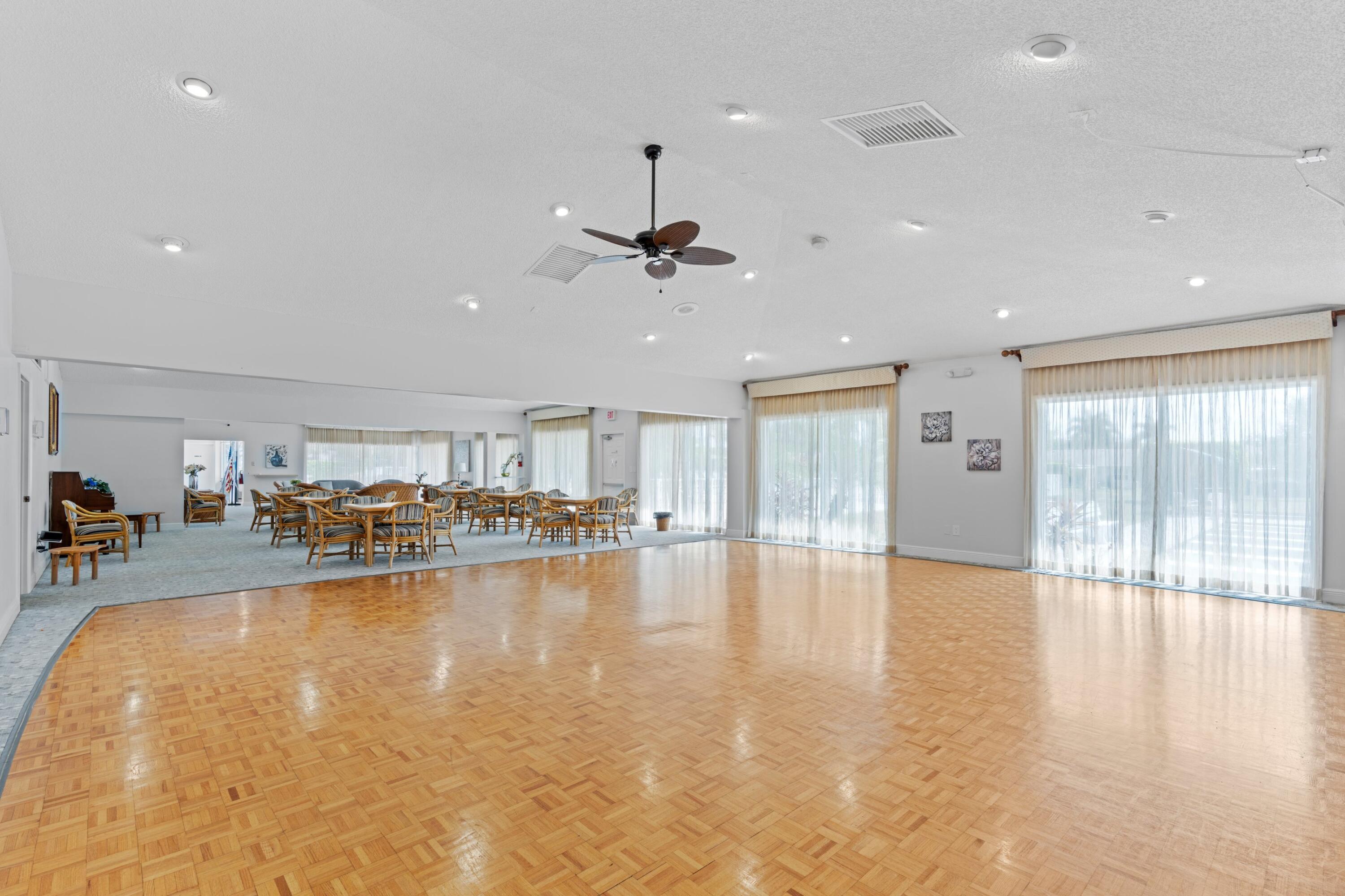 BOCA LAKES CONDO - Residential