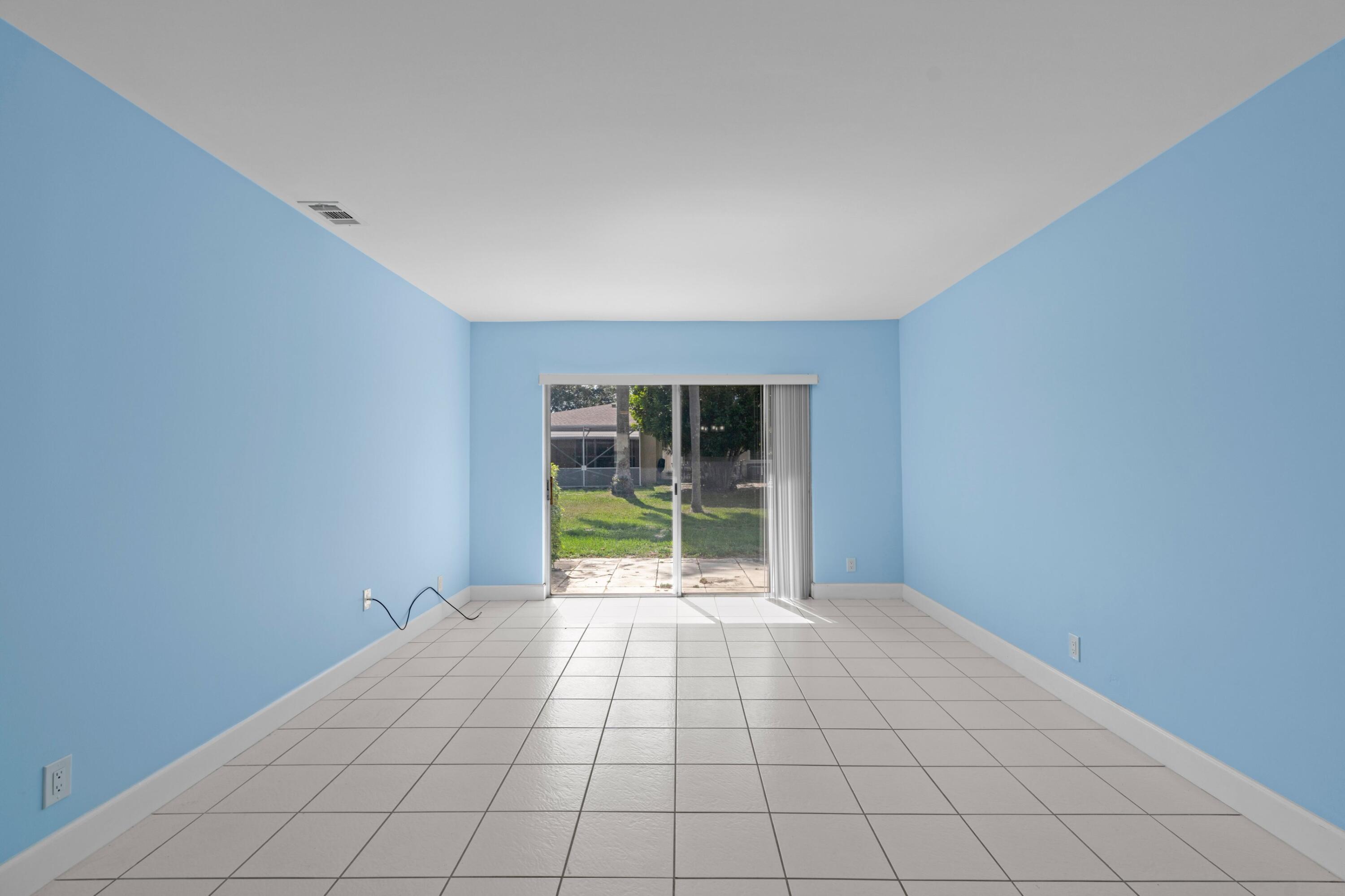 BOCA LAKES CONDO - Residential