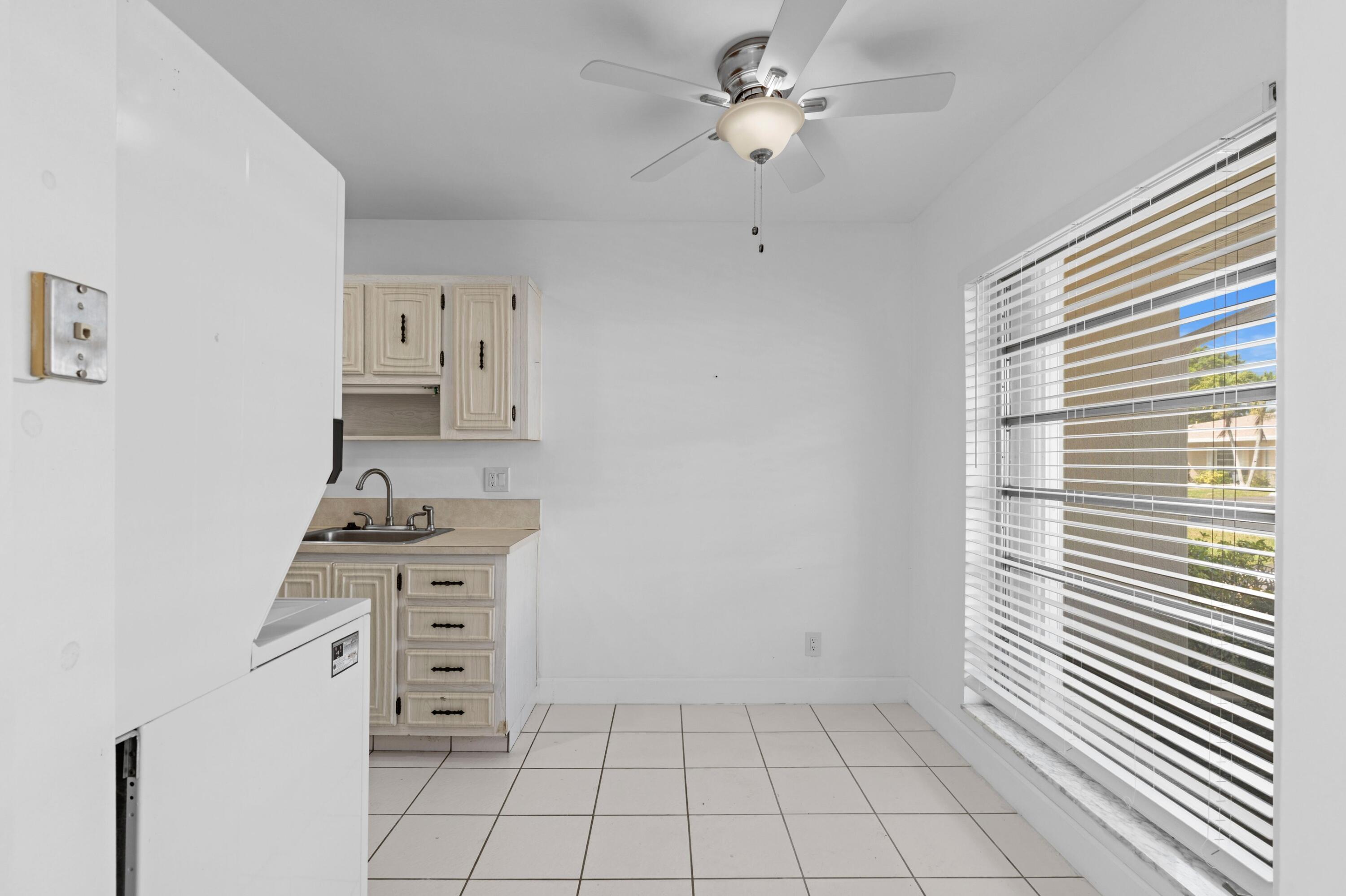 BOCA LAKES CONDO - Residential