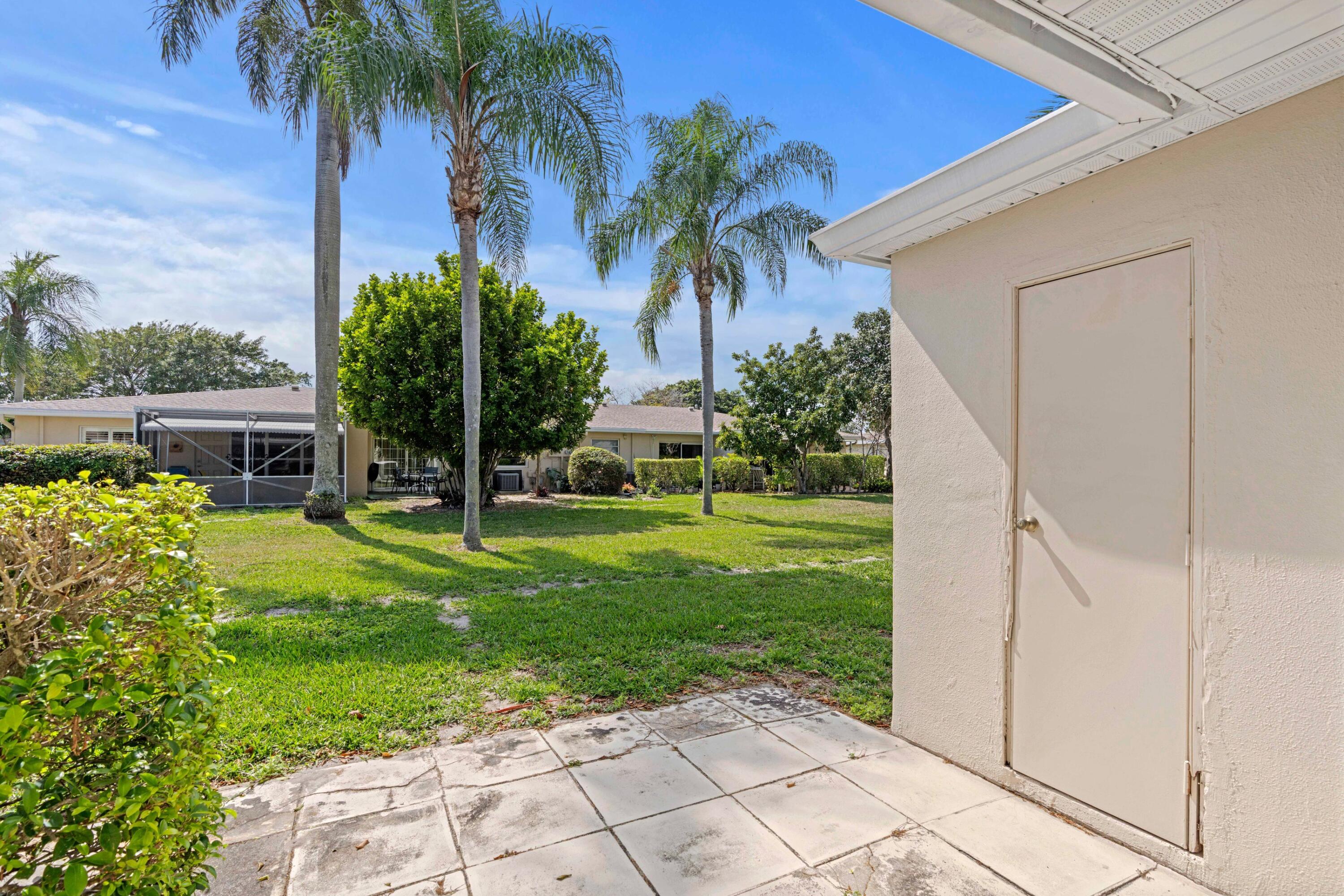 BOCA LAKES CONDO - Residential