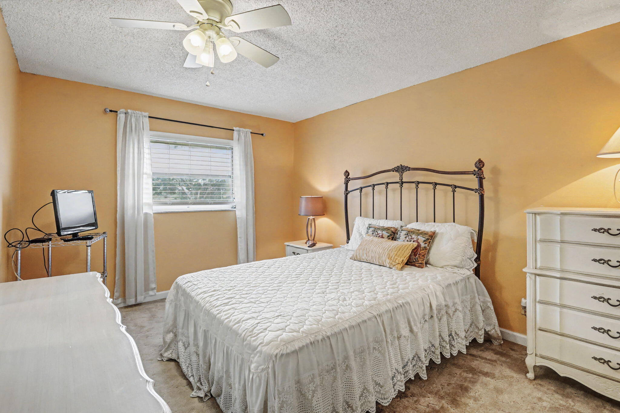 EDGEWOOD CONDOS - Residential