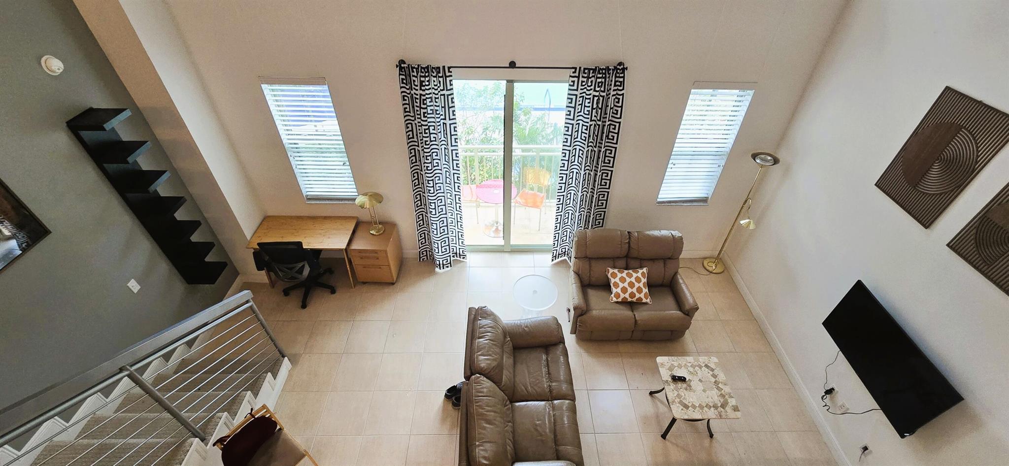 610 CLEMATIS CONDO - Residential Lease