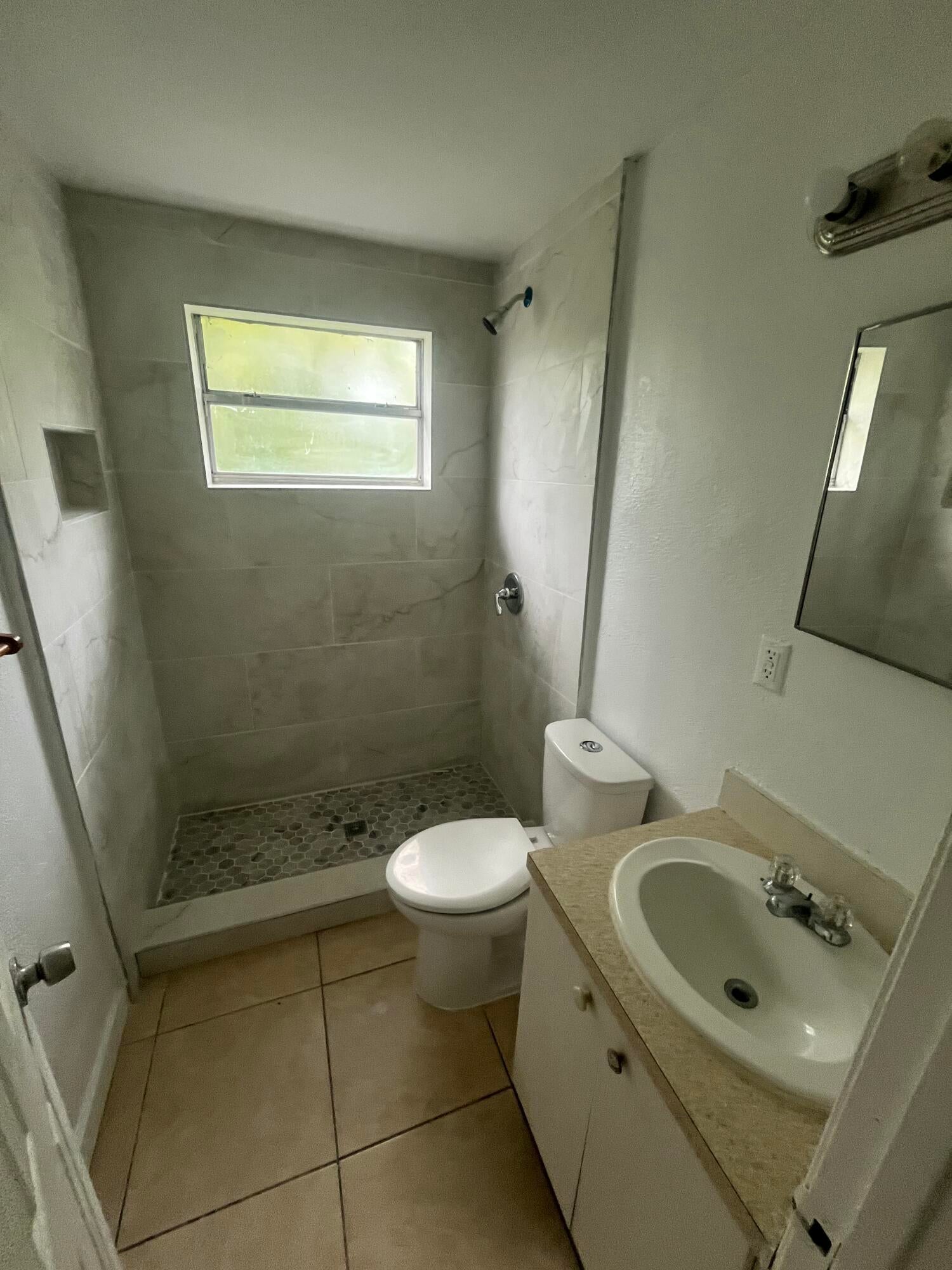 421 NW 7TH Terrace 1
