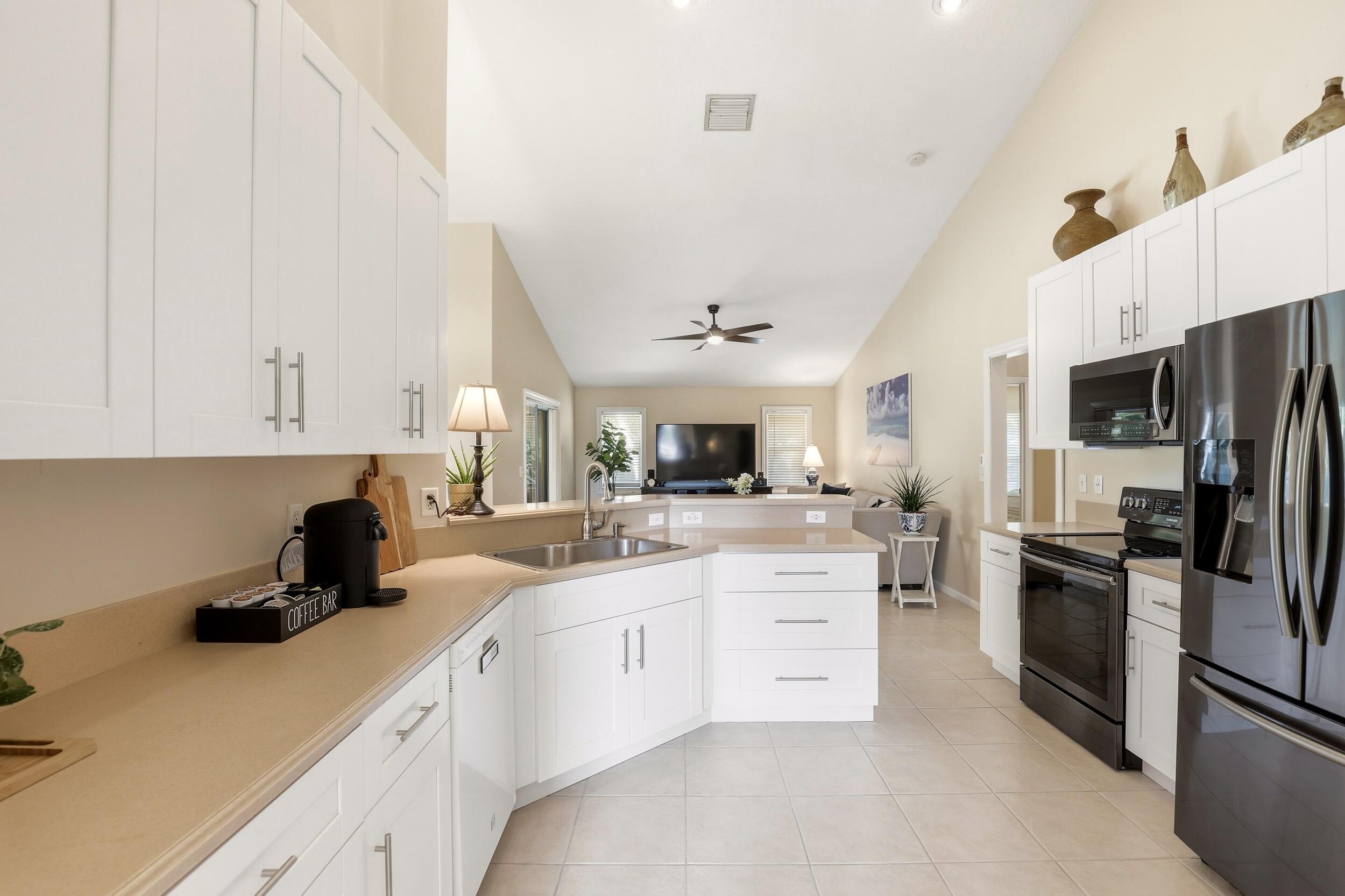 Palm Beach Country Estates - Residential