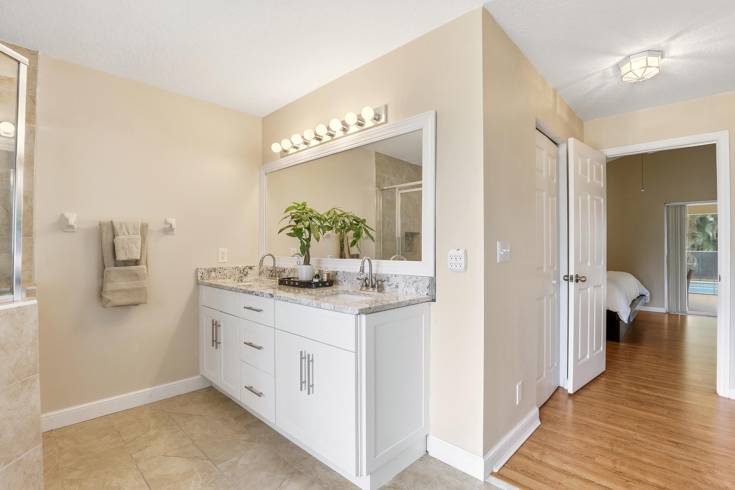 Palm Beach Country Estates - Residential