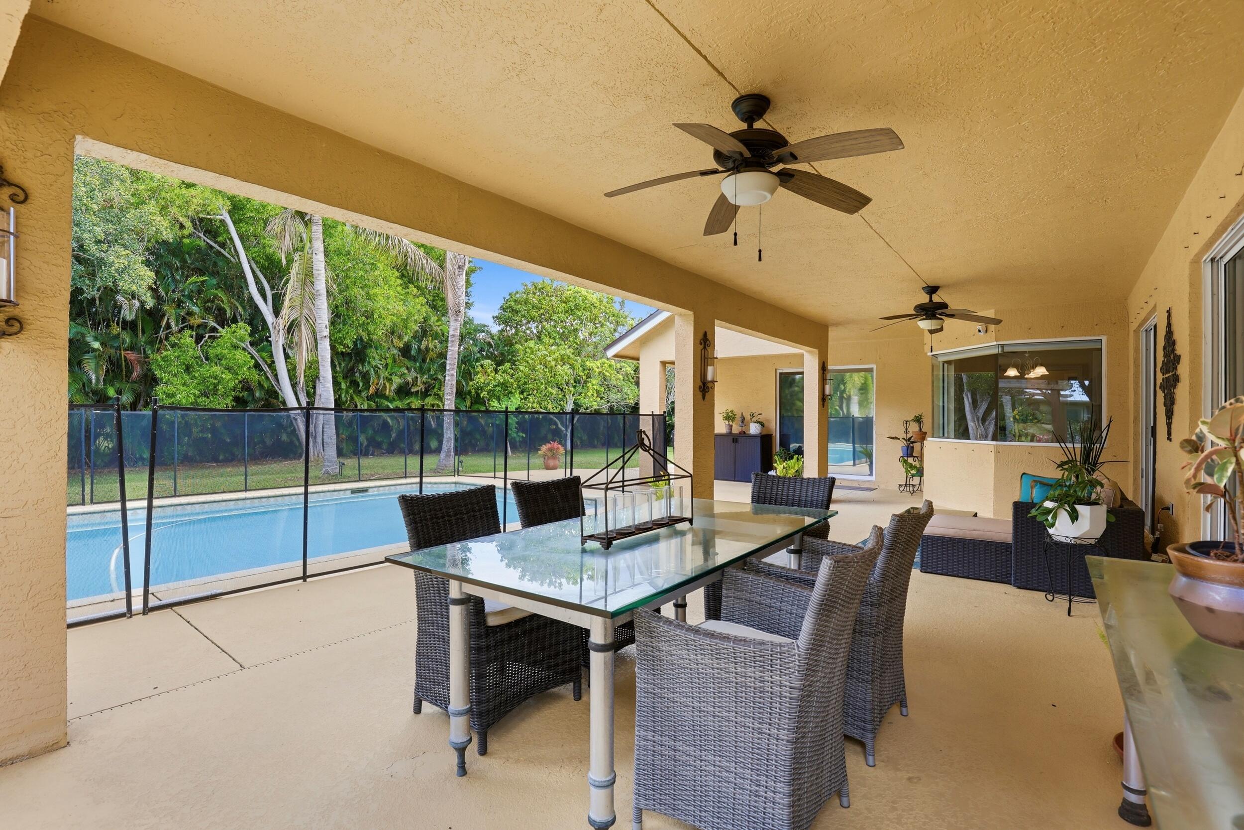Palm Beach Country Estates - Residential