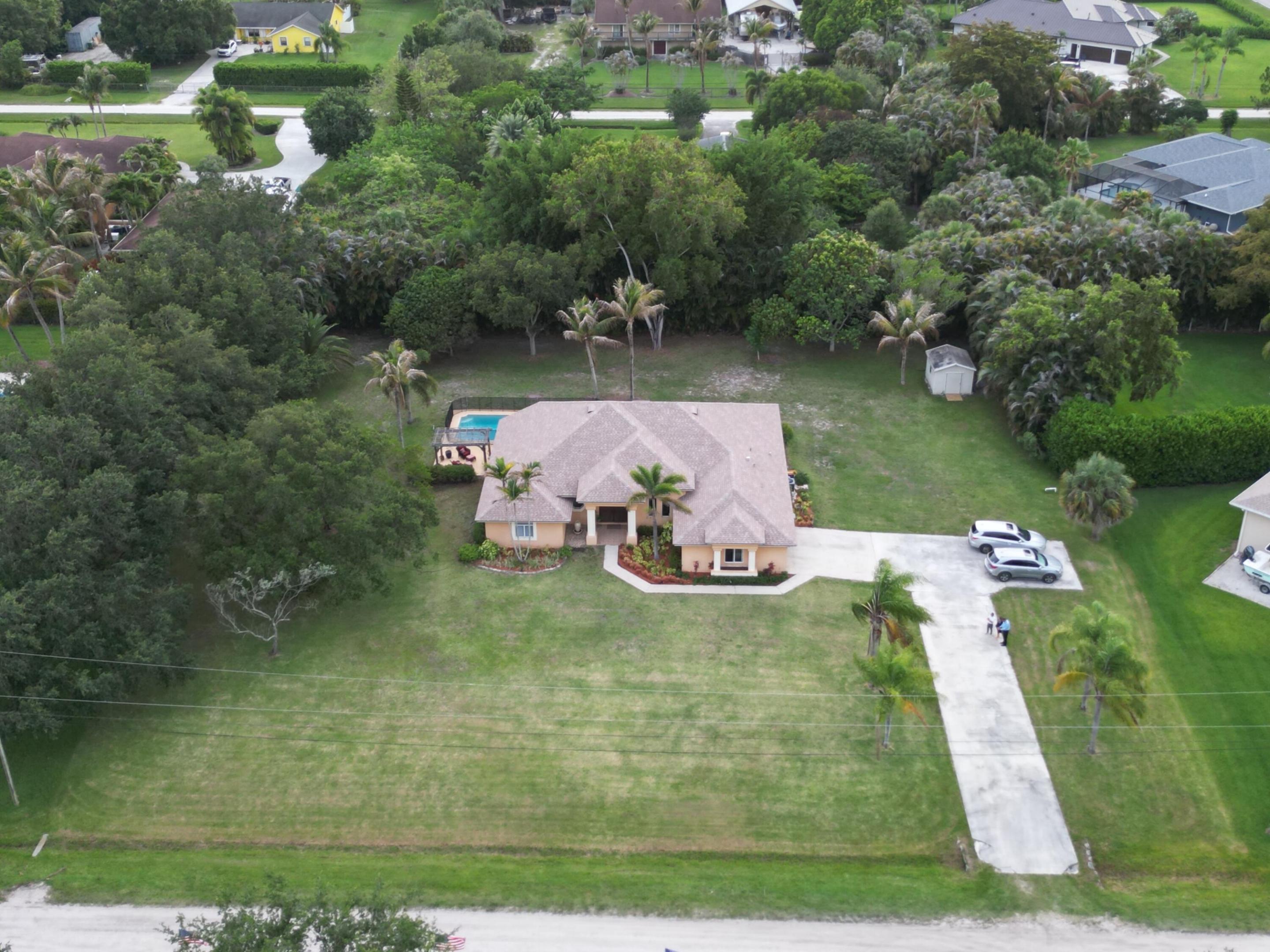Palm Beach Country Estates - Residential