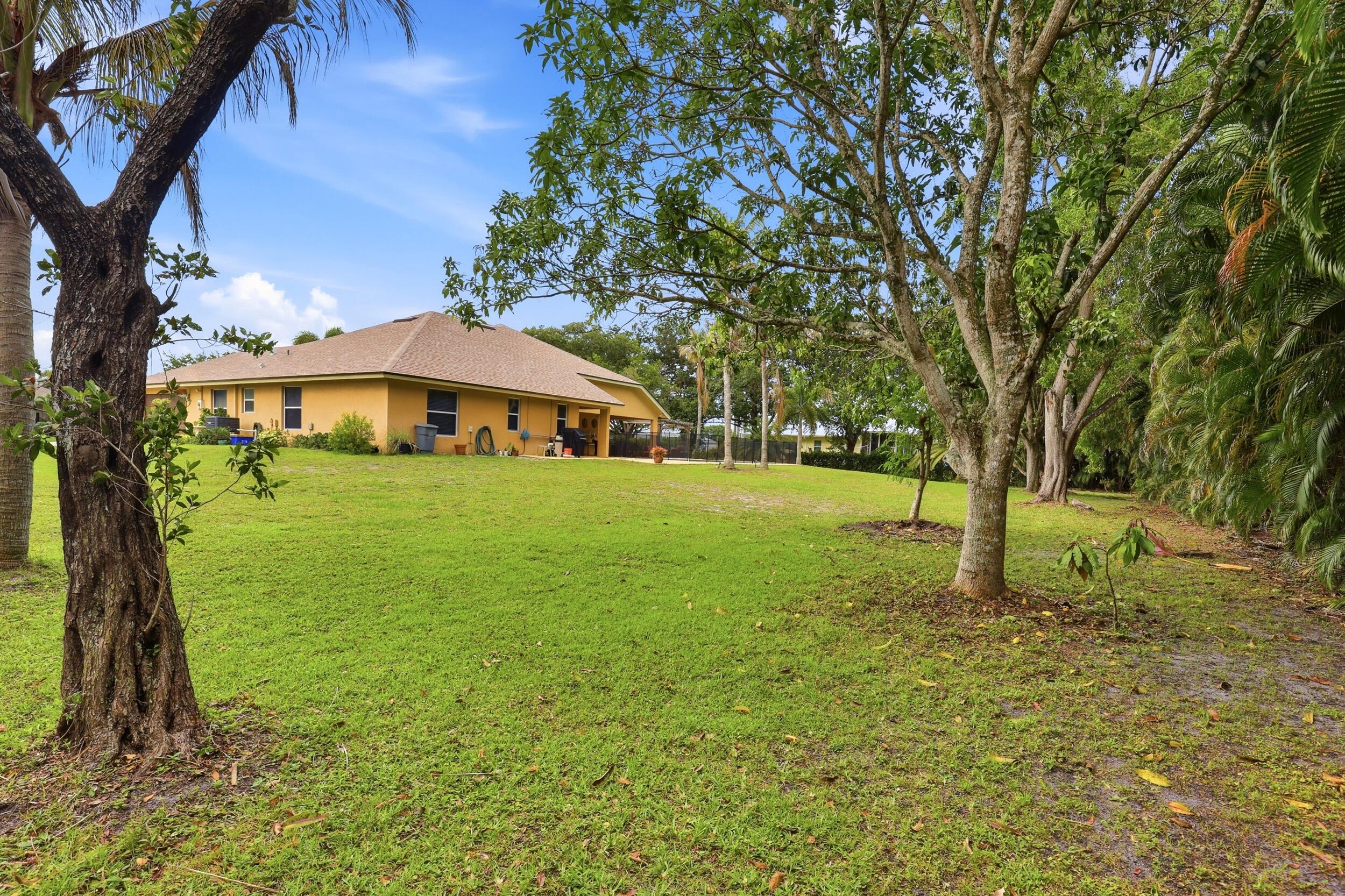 Palm Beach Country Estates - Residential
