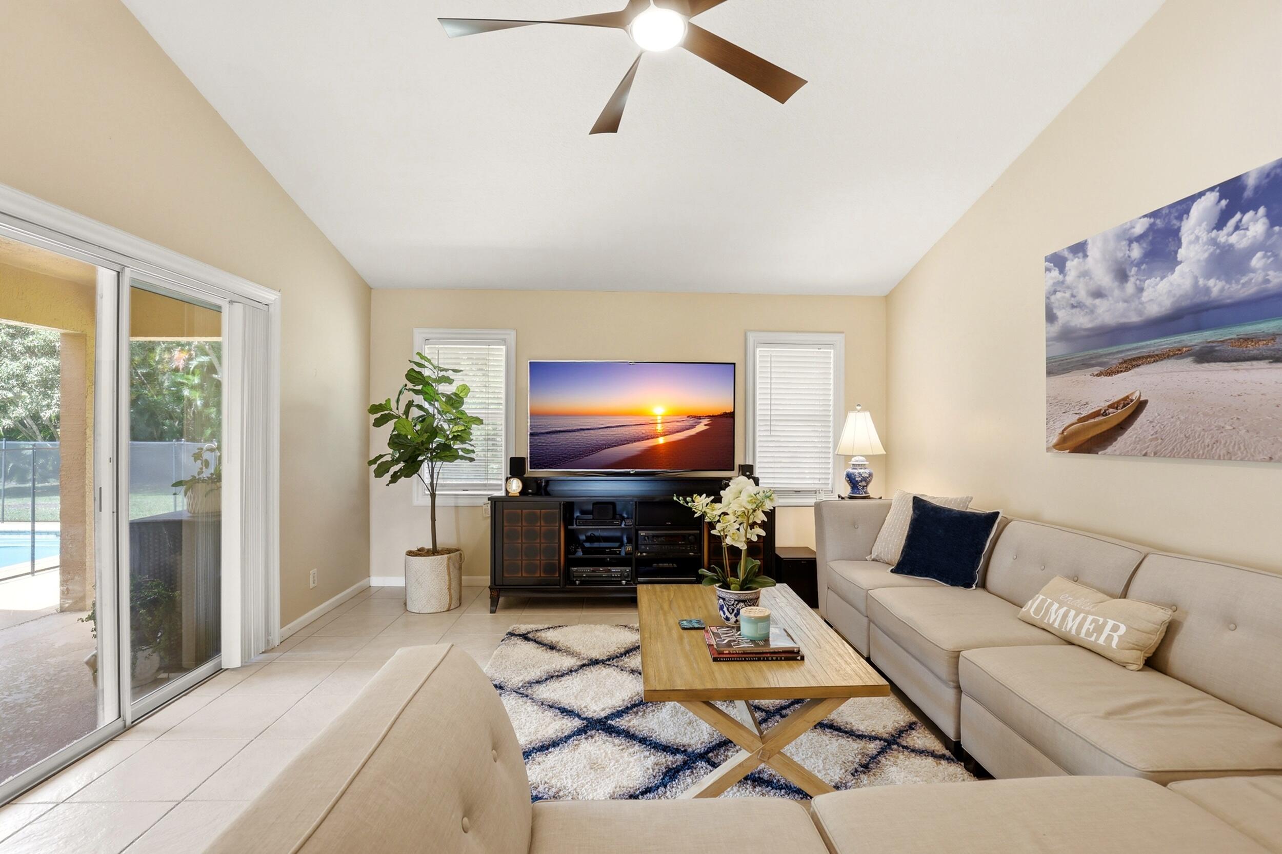 Palm Beach Country Estates - Residential