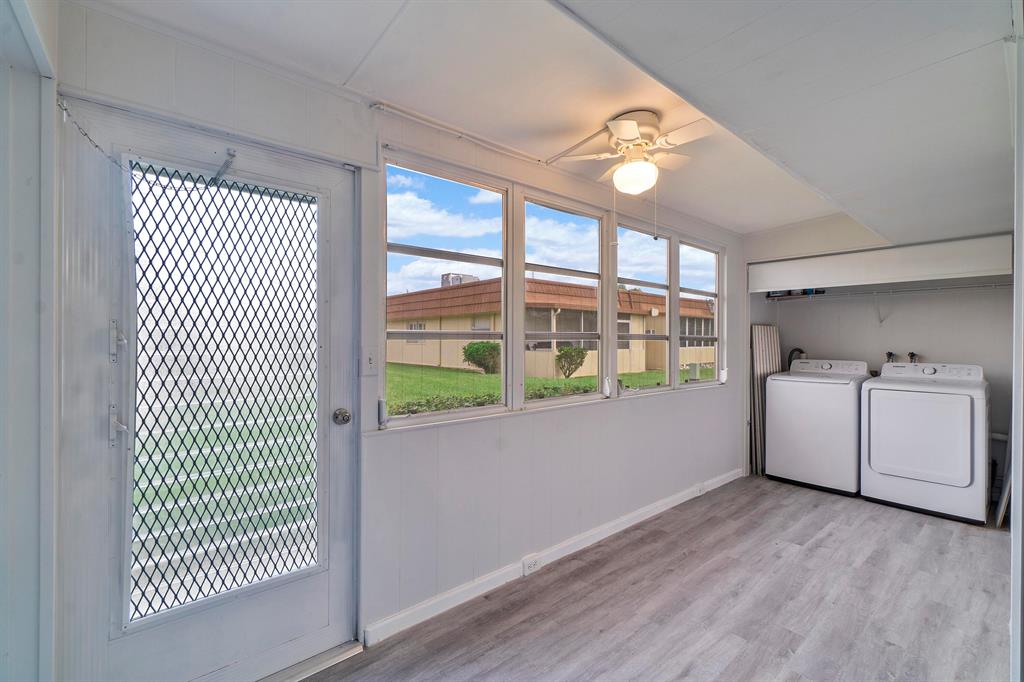 Kings Point Seville - Residential