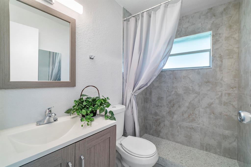 Kings Point Seville - Residential