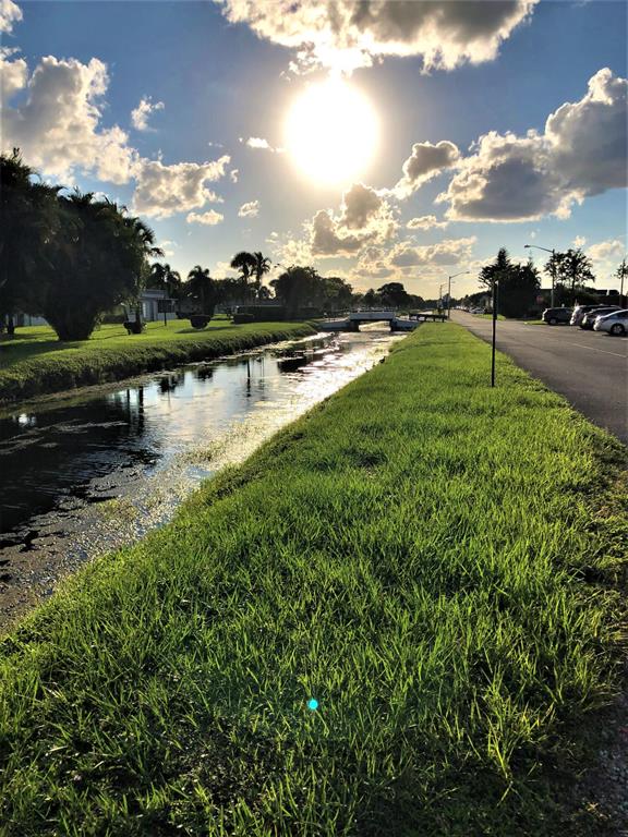 Kings Point Seville - Residential