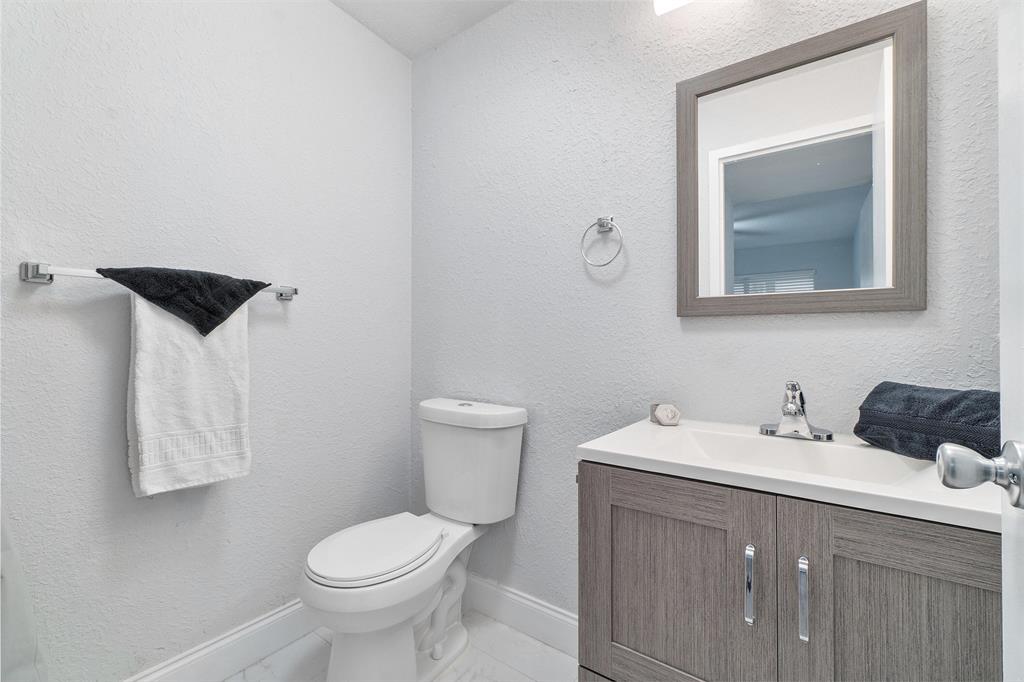 Kings Point Seville - Residential