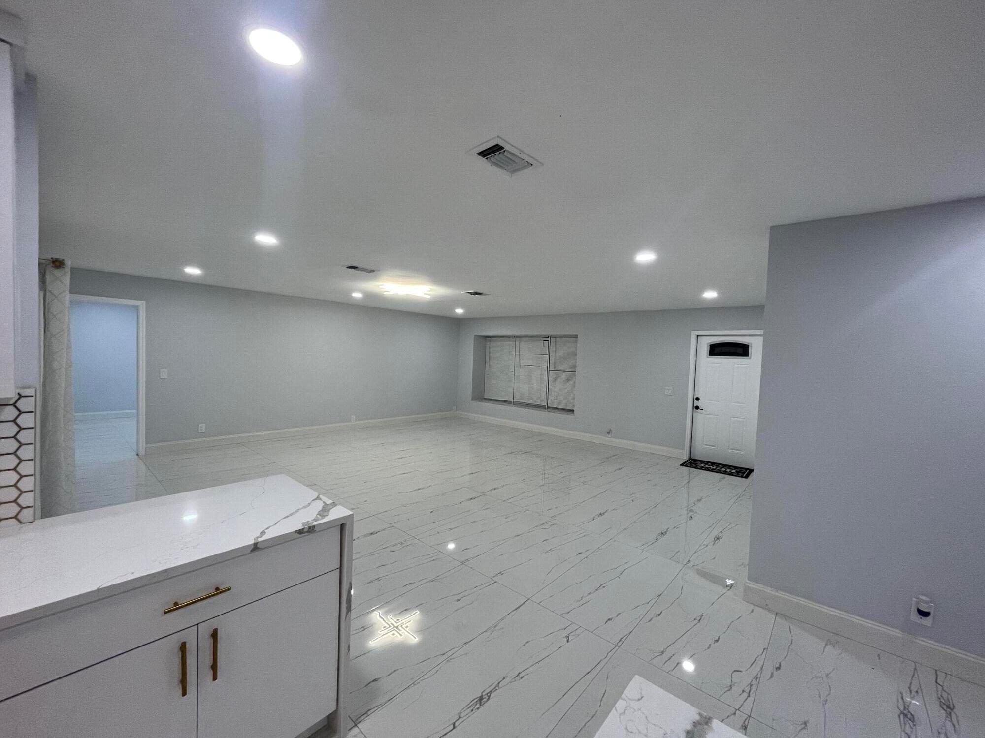 1720 SW 13th Street